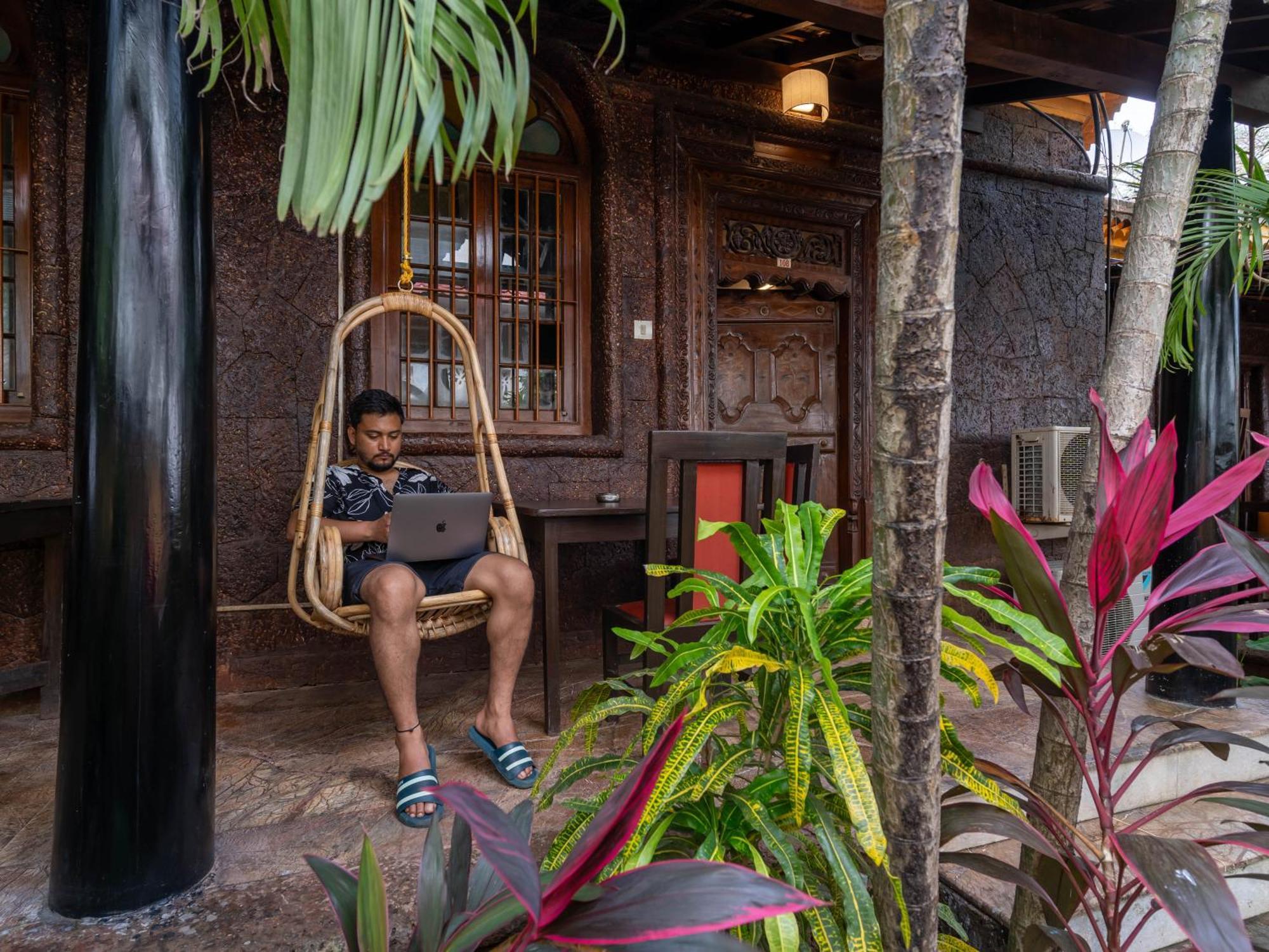 Madpackers Goa Anjuna - Bar Exteriér fotografie