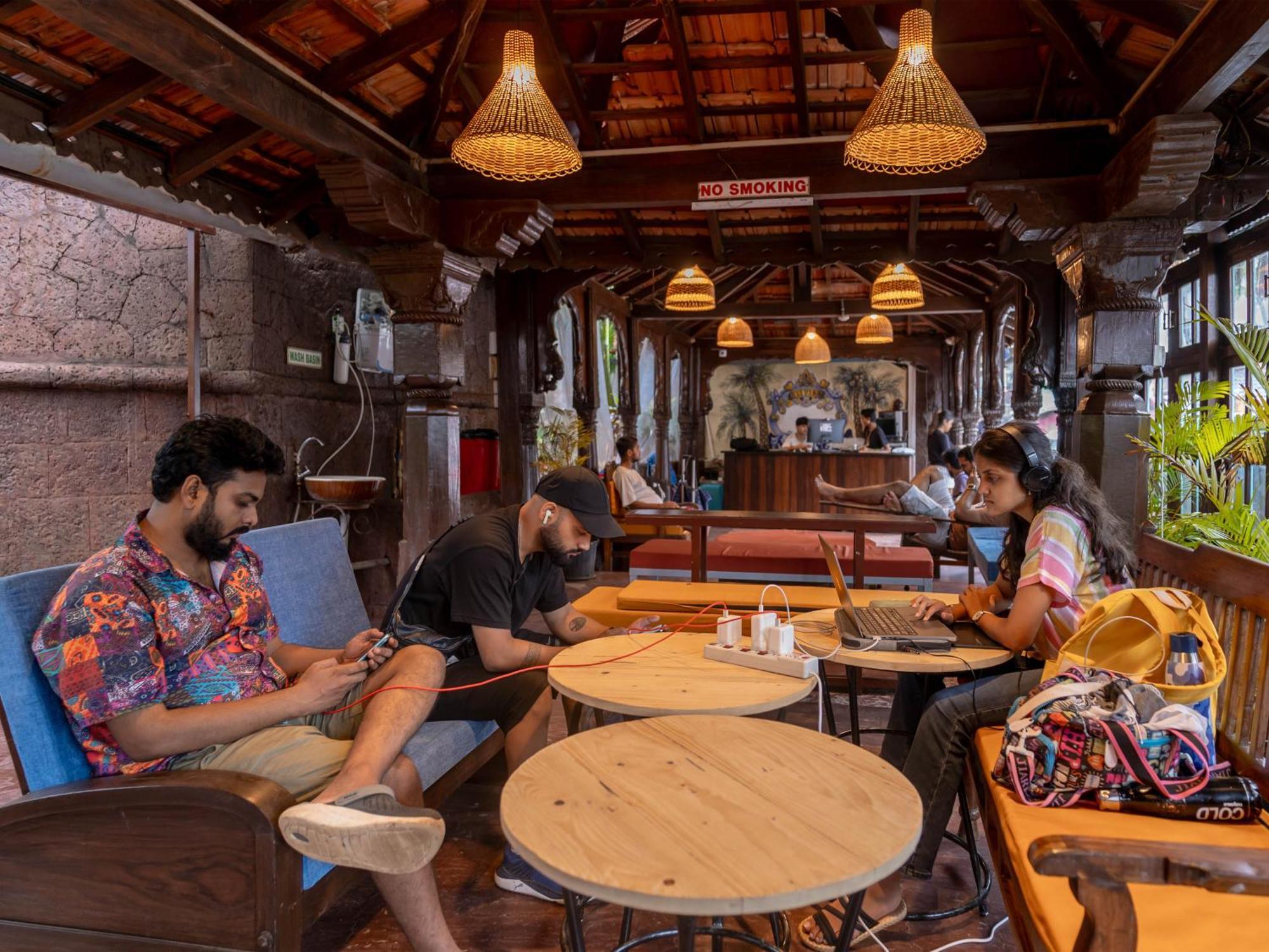 Madpackers Goa Anjuna - Bar Exteriér fotografie